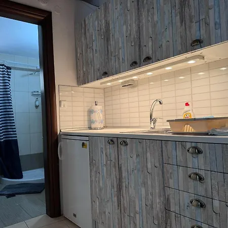 Daire Stone House Under A Rock Kukos Sykia